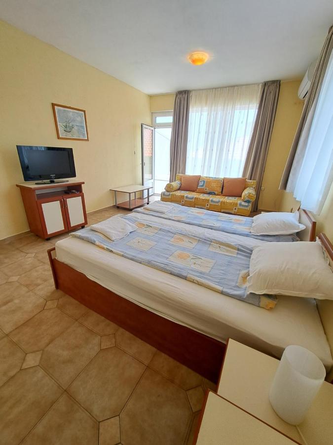 Guest House Polikseni Sozopol Exterior photo