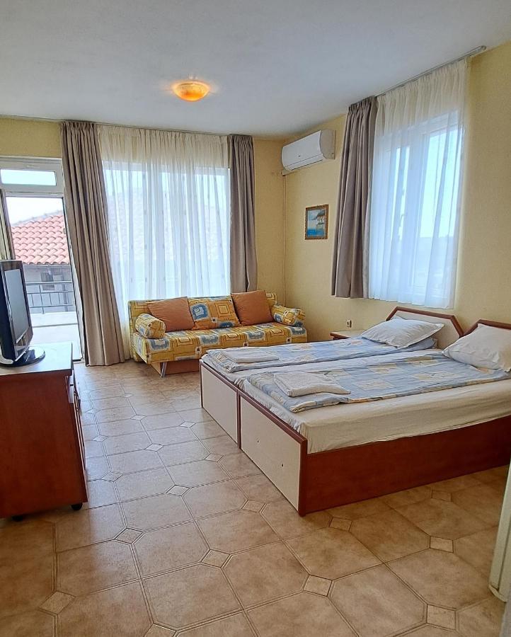 Guest House Polikseni Sozopol Exterior photo